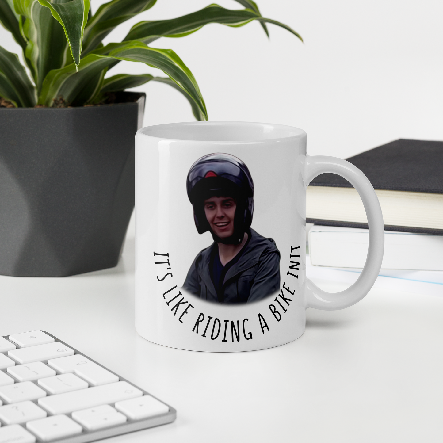 Inbetweeners Mug - it's like riding a bike init